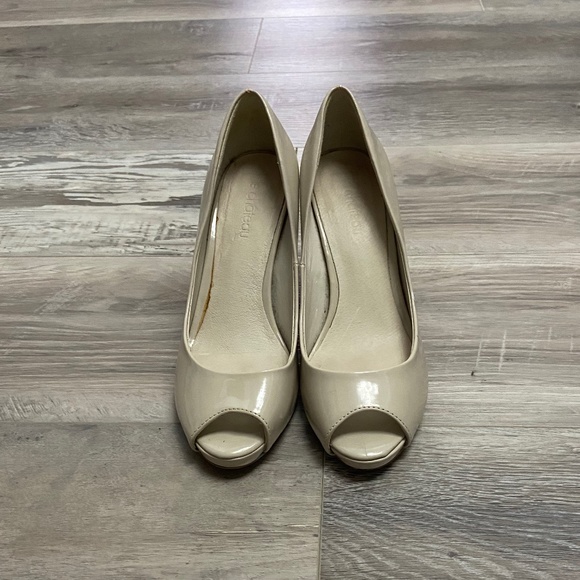 LeChateau Patent Peep Toe Pumps - Picture 6 of 8